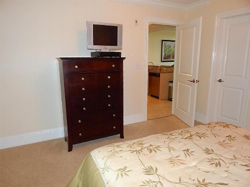 203 Holiday Isle image 12